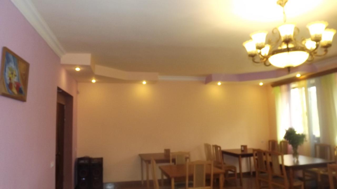 Nectar Hotel Dilijan Exteriör bild